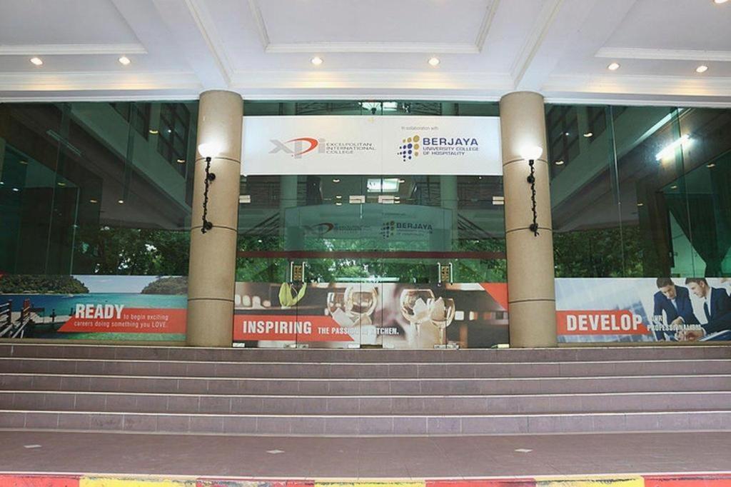 Stallions Suites Penang Jelutong Eksteriør bilde