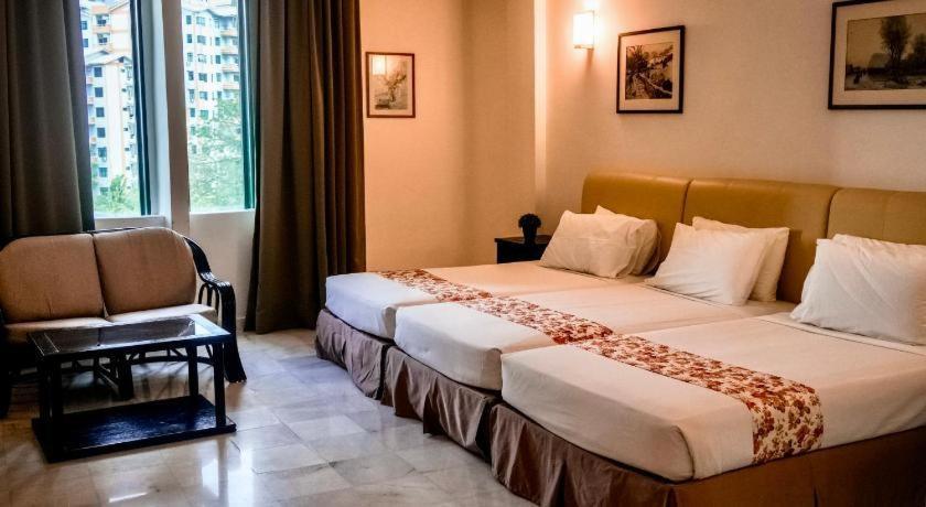 Stallions Suites Penang Jelutong Eksteriør bilde