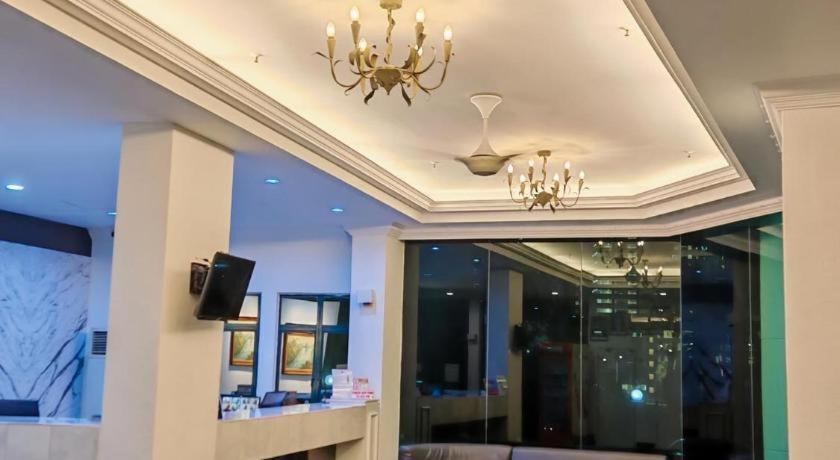 Stallions Suites Penang Jelutong Eksteriør bilde
