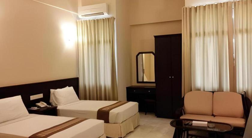 Stallions Suites Penang Jelutong Eksteriør bilde