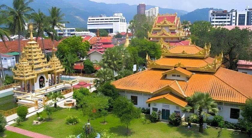 Stallions Suites Penang Jelutong Eksteriør bilde