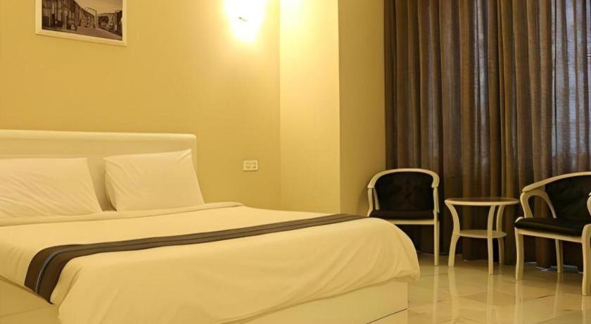 Stallions Suites Penang Jelutong Eksteriør bilde